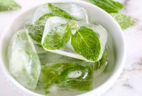How to Freeze Fresh Mint Leaves