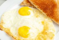 Golden & Crispy Air Fryer Fried Eggs