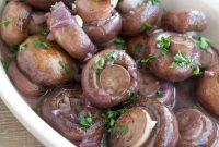 Burgundy Garlic Mushrooms