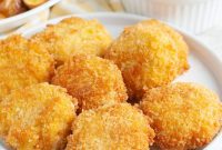 Crispy Golden Chicken Croquettes