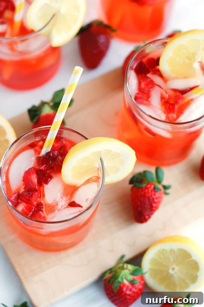 - The BEST strawberry lemonade. Made with fresh lemon juice and strawberries, everyone will love this recipe! how to make strawberry lemonade