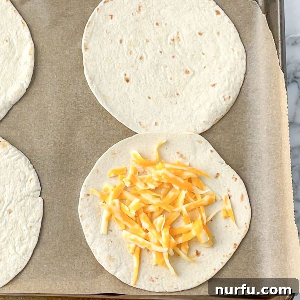 Ultimate Homemade Cheesy Gordita Crunch 5 img 35438 4