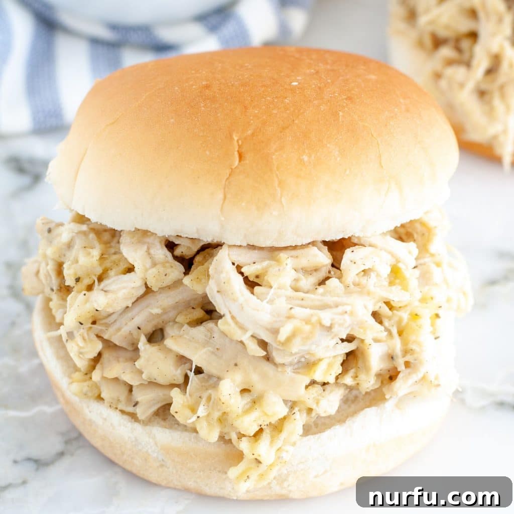 21 Perfect Sides for Your Mac and Cheese 16 Sandwich bun with chicken.