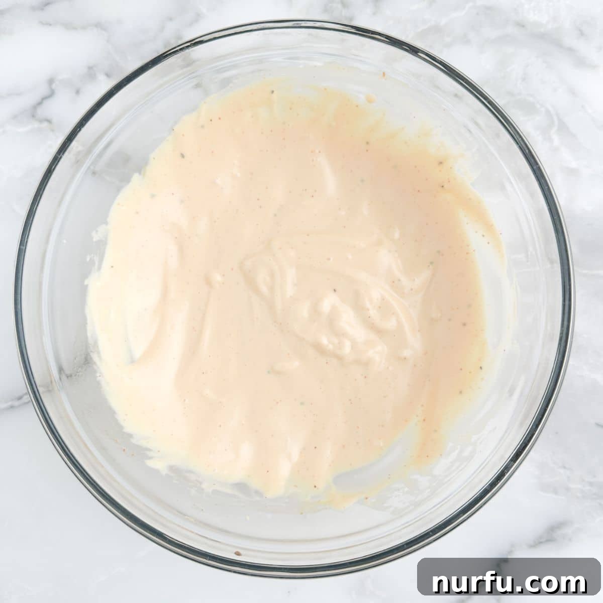 The Ultimate Smashburger Sauce 5 A bowl of freshly mixed smashburger sauce, ready to be served.