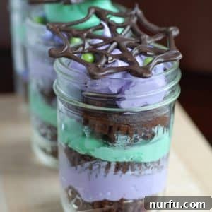 Mason Jar Cakes, a delicious Halloween dessert
